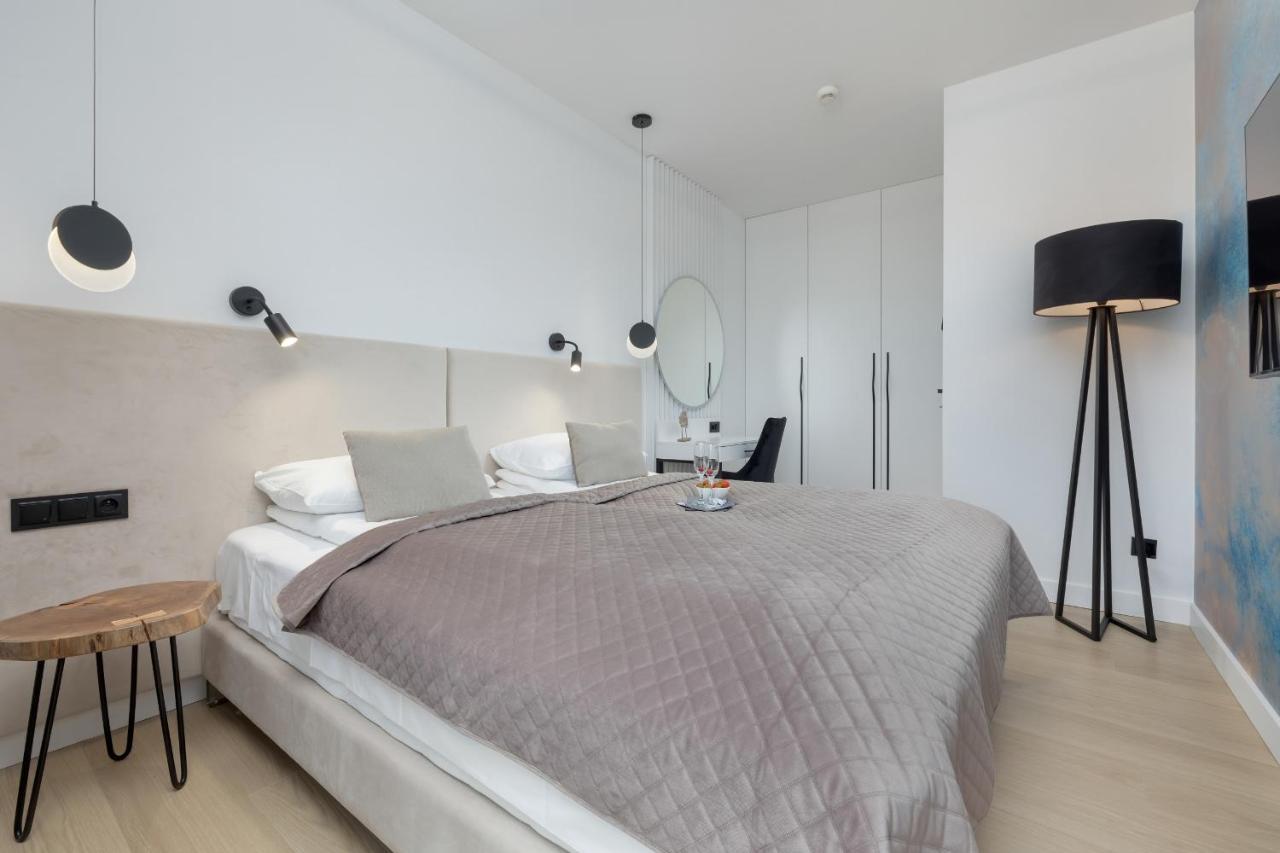 Polanki Aqua Apartment With Parking By Renters Prestige كولوبرزيغ المظهر الخارجي الصورة