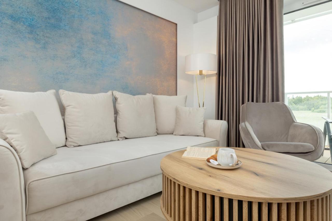 Polanki Aqua Apartment With Parking By Renters Prestige كولوبرزيغ المظهر الخارجي الصورة