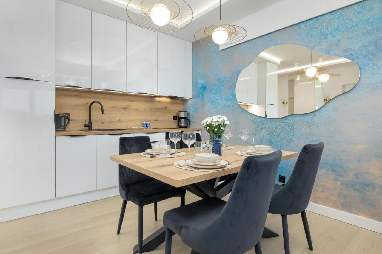 Polanki Aqua Apartment With Parking By Renters Prestige كولوبرزيغ المظهر الخارجي الصورة