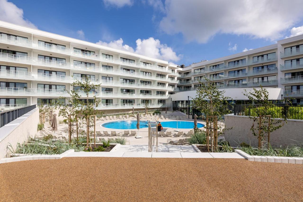Polanki Aqua Apartment With Parking By Renters Prestige كولوبرزيغ المظهر الخارجي الصورة